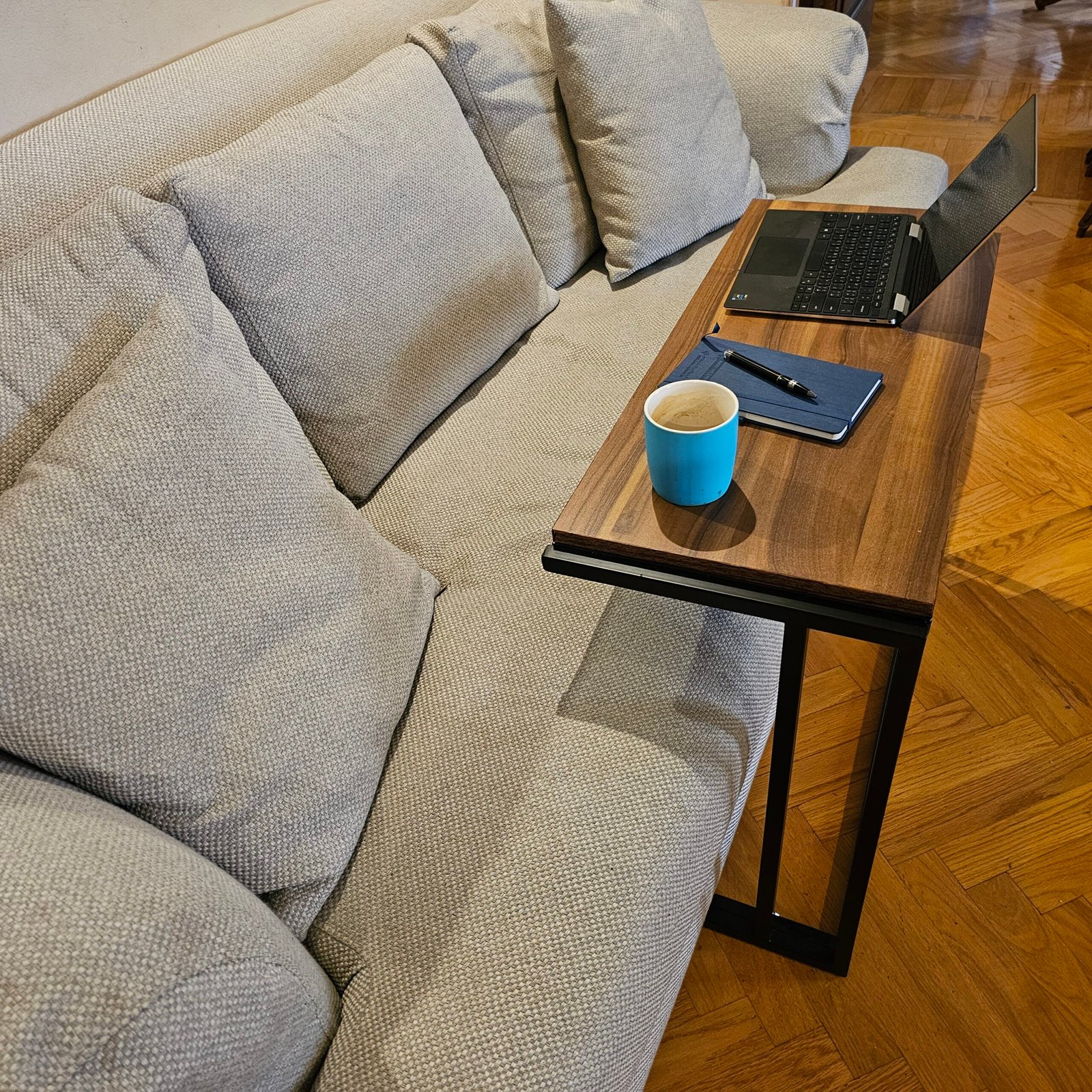 This is a very good sofa 